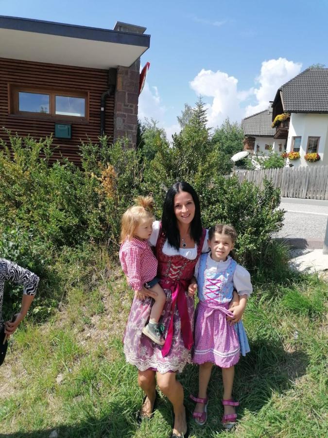 Huberhof Lägenhet Villandro Exteriör bild
