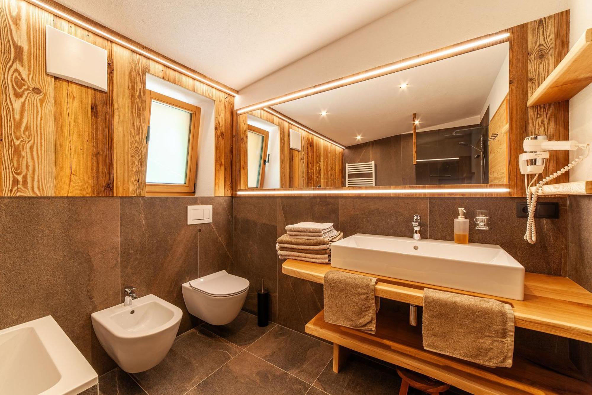 Huberhof Lägenhet Villandro Exteriör bild