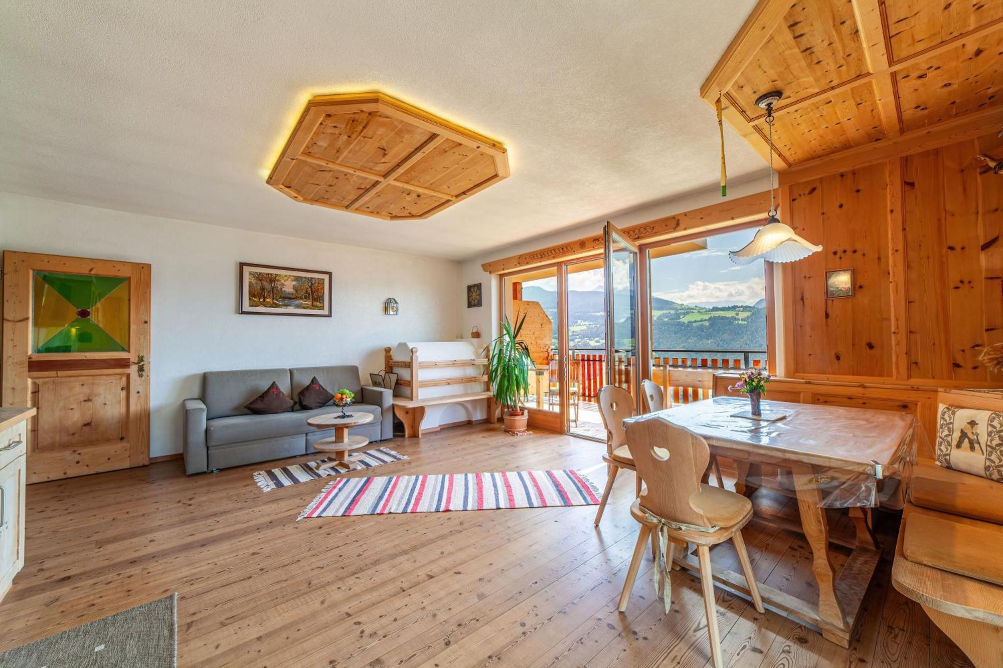 Huberhof Lägenhet Villandro Exteriör bild